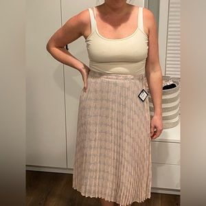 Halogen brand NWT, midi skirt size 8